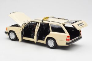 Mercedes 300D S124 T-Model Licht Ivoor Taxi Dealer Editie Norev 1:18 B66040702 Metaal — afbeelding 5 van 8