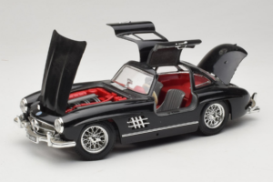 Mercedes 300SL Zwart Bburago 1:18 3015-M3 Metaal — afbeelding 2 van 8
