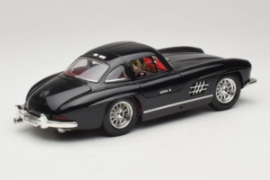 Mercedes 300SL Zwart Bburago 1:18 3015-M3 Metaal — afbeelding 3 van 8