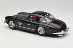 Mercedes 300SL Zwart Bburago 1:18 3015-M3 Metaal — afbeelding 7 van 8