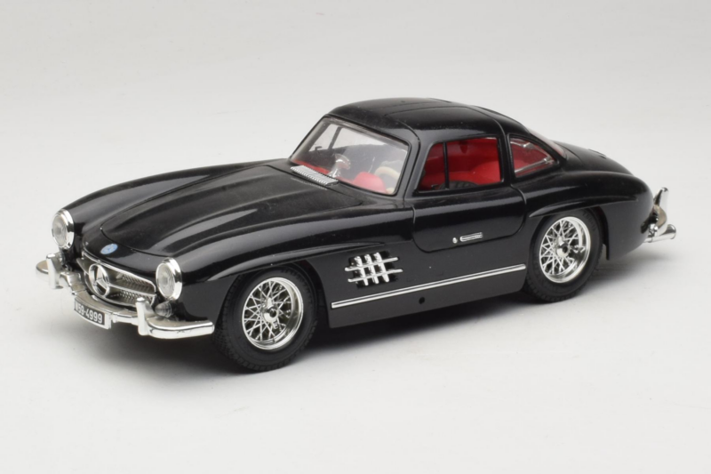 Mercedes 300SL Zwart Bburago 1:18 3015-M3 Metaal