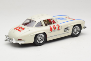 Mercedes 300SL #452 Mille Miglia 1955 Wit Bburago 1:18 3015-M2 Metaal — afbeelding 3 van 8