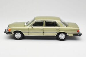Mercedes 450 SEL W116 J.R. Ewing Dallas Zilvergroen Norev 1:18 183975 Metaal — afbeelding 7 van 8