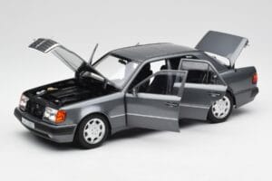 Mercedes 500 E W124 Pearl Grijs Norev 1:18 183946 Metaal — afbeelding 2 van 8