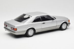 Mercedes 500 SEC C126 Zilver AUTOart 1:18 76212 Metaal — afbeelding 3 van 8