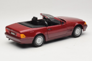 Mercedes 500 SL R129 Donkerrood Revell 1:18 8801 Metaal — afbeelding 3 van 8