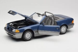 Mercedes SL 500 R129 Nautic Blue Metallic Revell 1:18 8081 Metaal — afbeelding 2 van 8