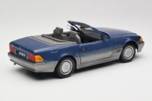 Mercedes SL 500 R129 Nautic Blue Metallic Revell 1:18 8081 Metaal — afbeelding 3 van 8