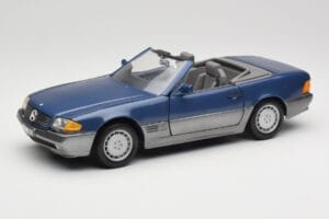 Mercedes SL 500 R129 Nautic Blue Metallic Revell 1:18 8081 Metaal