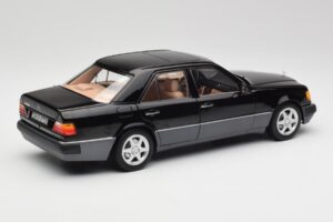 Mercedes 500E W124 Zwart Limited Edition Norev 1:18 183949 Metaal — afbeelding 3 van 12