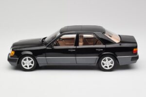 Mercedes 500E W124 Zwart Limited Edition Norev 1:18 183949 Metaal — afbeelding 4 van 12