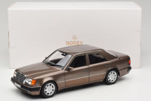 Mercedes 500E W124 Impala Metallic Norev 1:18 183954 Metaal — afbeelding 8 van 8