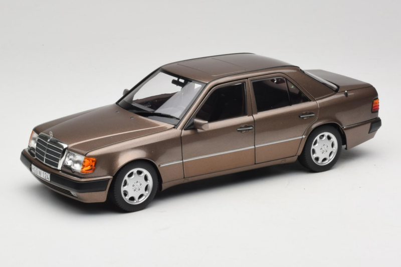 Mercedes 500E W124 Impala Metallic Norev 1:18 183954 Metaal
