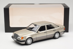 Mercedes 500E W124 Smoke Silver Dealer Editie Norev 1:18 B66040724 Metaal — afbeelding 8 van 8