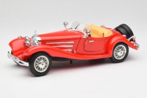 Mercedes 500K Roadster Rood Bburago 1:18 3020 Metaal