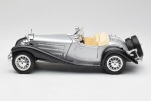 Mercedes 500K Roadster Zilver Bburago 1:18 3020-M1 Metaal — afbeelding 4 van 8
