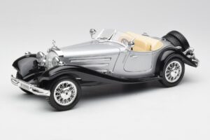 Mercedes 500K Roadster Zilver Bburago 1:18 3020-M1 Metaal