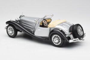 Mercedes 500K Roadster Zilver Bburago 1:18 3020-M1 Metaal — afbeelding 5 van 8