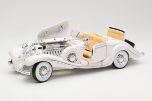 Mercedes 500K Special Roadster Wit Premiere Edition Maisto 1:18 536055 Metaal — afbeelding 2 van 8