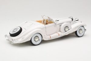 Mercedes 500K Special Roadster Wit Premiere Edition Maisto 1:18 536055 Metaal — afbeelding 3 van 8