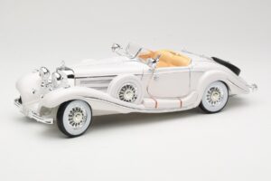 Mercedes 500K Special Roadster Wit Premiere Edition Maisto 1:18 536055 Metaal