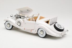 Mercedes 500K Special Roadster Wit Premiere Edition Maisto 1:18 536055 Metaal — afbeelding 5 van 8