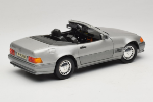 Mercedes 500SL R129 Zilver Tchibo 1:18 TC001 Metaal — afbeelding 3 van 8