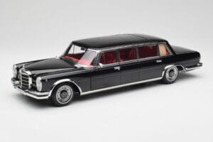 Mercedes 600 Pullman W100 Zwart NZG 1:18 1071/50 Metaal