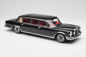 Mercedes 600 Pullman W100 Zwart NZG 1:18 1071/50 Metaal — afbeelding 6 van 8