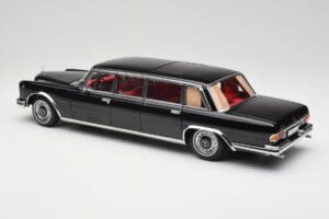 Mercedes 600 Pullman W100 Zwart NZG 1:18 1071/50 Metaal — afbeelding 7 van 8