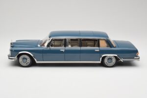 Mercedes 600 Pullman W100 Blauw NZG 1:18 B66040707 Metaal — afbeelding 4 van 8