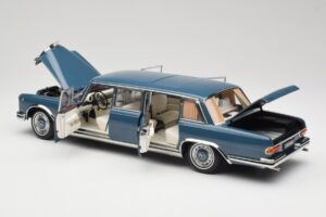 Mercedes 600 Pullman W100 Blauw NZG 1:18 B66040707 Metaal — afbeelding 5 van 8