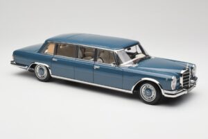 Mercedes 600 Pullman W100 Blauw NZG 1:18 B66040707 Metaal — afbeelding 6 van 8
