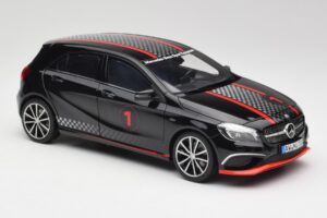 Mercedes A-Class W176 AMG Zwart Norev 1:18 183596 Metaal — afbeelding 6 van 8