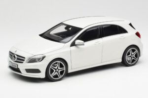 Mercedes A-Class W176 Cirrus Wit Norev 1:18 B66960126 Metaal