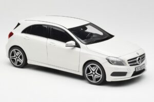 Mercedes A-Class W176 Cirrus Wit Norev 1:18 B66960126 Metaal — afbeelding 6 van 8