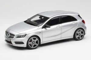 Mercedes A-Class W176 Polar Zilver Norev 1:18 B66960139 Metaal
