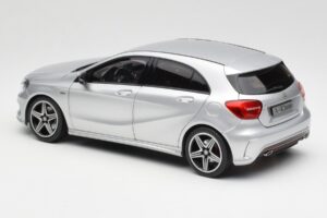 Mercedes A-Class W176 Polar Zilver Norev 1:18 B66960139 Metaal — afbeelding 7 van 8