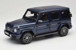 Mercedes AMG G 63 L W465 Donkerblauw Norev 1:18 B66960663 Metaal