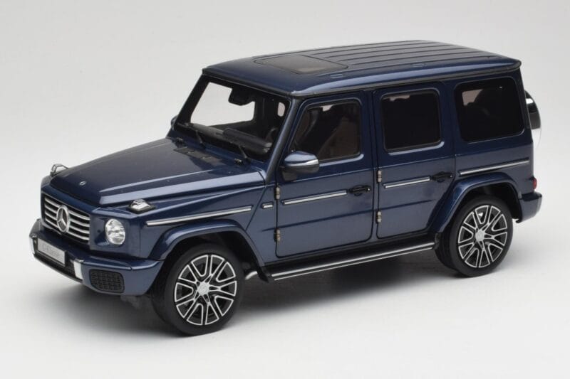 Mercedes AMG G 63 L W465 Donkerblauw Norev 1:18 B66960663 Metaal