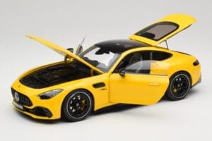 Mercedes AMG GT 43 C192 Turbo Sun Yellow NZG 1:18 B66960587 Metaal — afbeelding 2 van 8