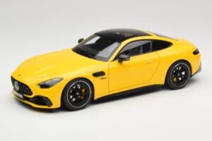 Mercedes AMG GT 43 C192 Turbo Sun Yellow NZG 1:18 B66960587 Metaal