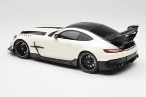 Mercedes AMG GT C190 Black Series Designo Diamond Wit Metallic Minichamps 1:18 155032022 Metaal — afbeelding 5 van 6