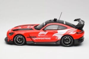 Mercedes AMG GT Black Series F1 Safety Car 2022 Minichamps 1:18 153032093 Metaal — afbeelding 3 van 6