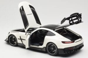 Mercedes AMG GT C190 Black Series Diamond White Metallic Minichamps 1:18 110032020 Metaal — afbeelding 5 van 8