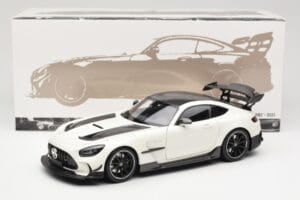 Mercedes AMG GT C190 Black Series Diamond White Metallic Minichamps 1:18 110032020 Metaal — afbeelding 8 van 8