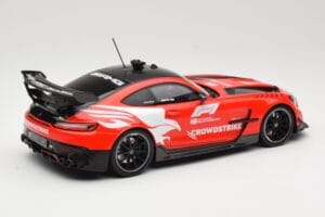 Mercedes AMG GT C190 Black Series Safety Car F1 2022 Minichamps 1:18 155032090 Metaal — afbeelding 2 van 6