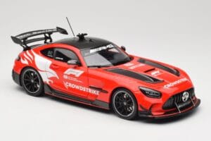 Mercedes AMG GT C190 Black Series Safety Car F1 2024 Minichamps 1:18 110032090 Metaal — afbeelding 6 van 8