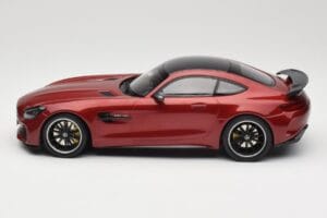 Mercedes AMG GT R C190 Jupiter Red Metallic Minichamps 1:18 155036027 Metaal — afbeelding 3 van 6