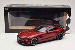 Mercedes AMG GT R C190 Jupiter Red Metallic Minichamps 1:18 155036027 Metaal — afbeelding 6 van 6
